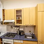 Vojtesska Apartment By Ruterra